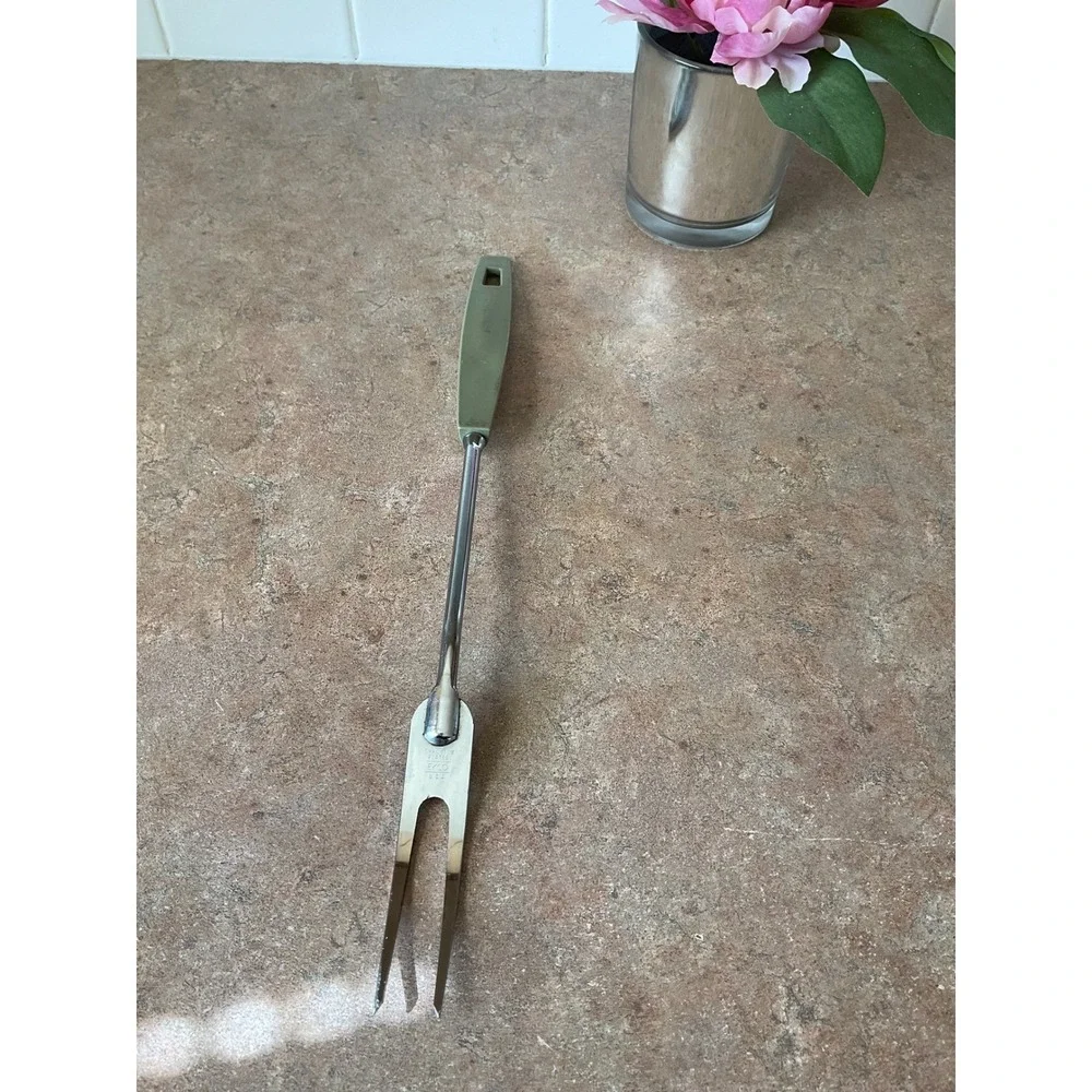 Vintage EKCO USA Meat Fork Chromium Plated Avocado Green Handle 11.5 Inch‎